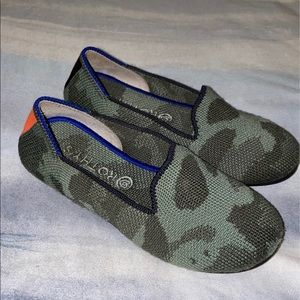Rothy's Girls The Loafer in Olive Camo size 11.